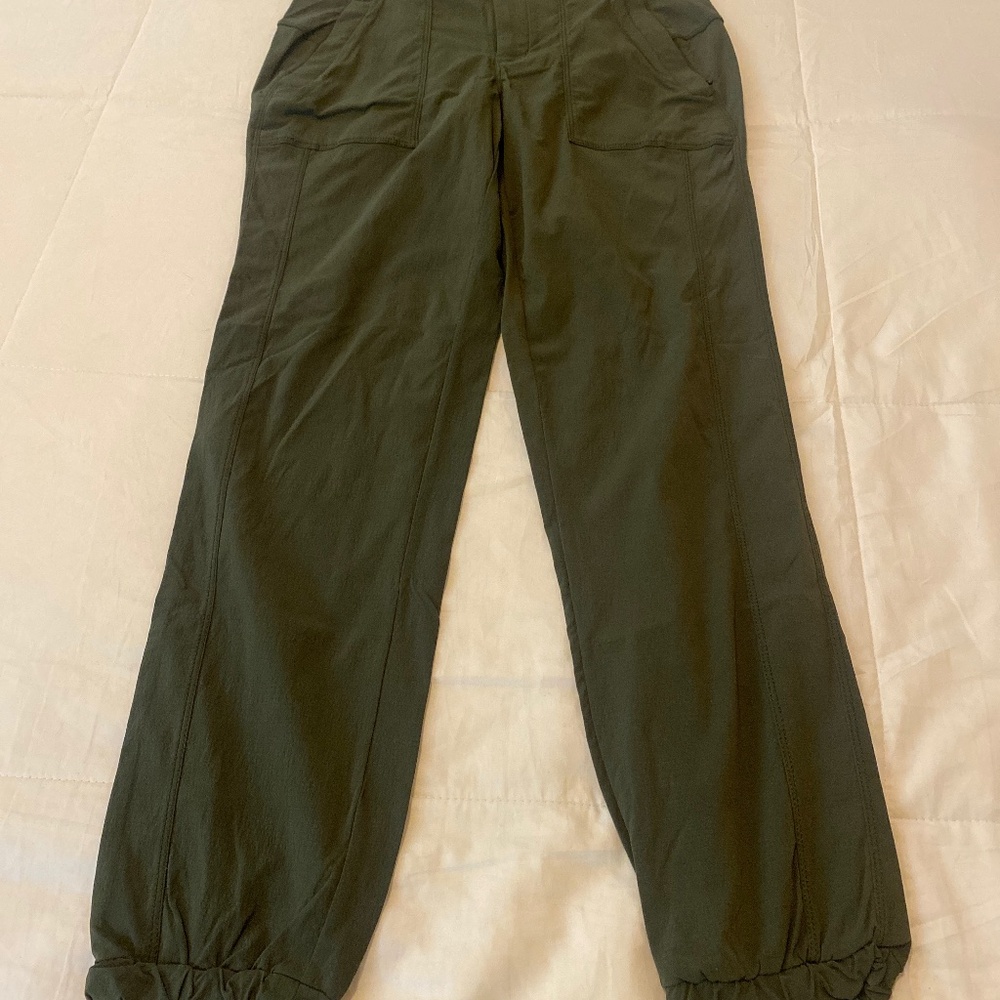 Athleta olive joggers with elastic cuffs